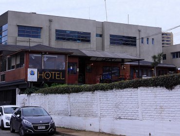 Residencia sanitaria del hotel Puerto Mayor de San Antonio fue cerrada tras cuestionamientos