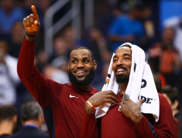 J.R. Smith va por un nuevo anillo junto a LeBron James: fichó por los Lakers