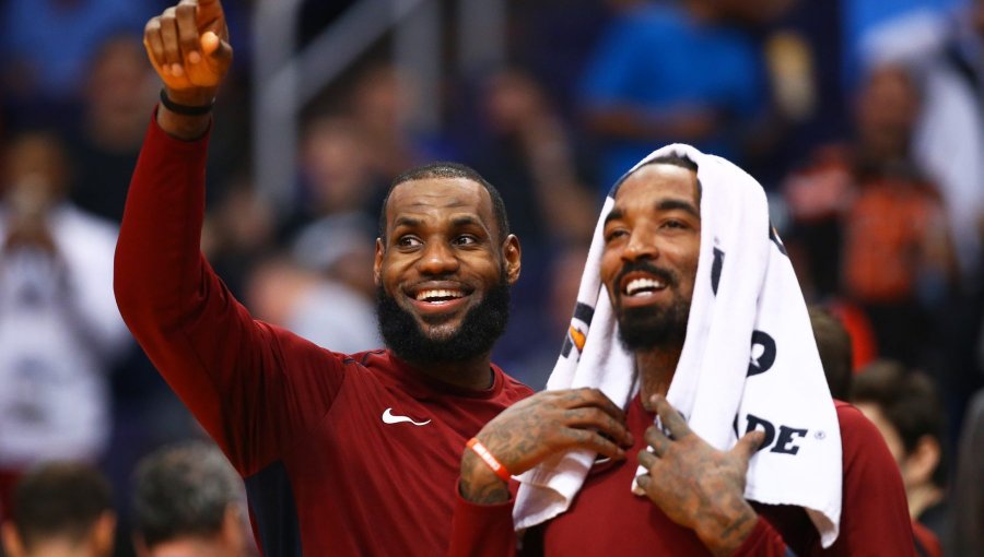 J.R. Smith va por un nuevo anillo junto a LeBron James: fichó por los Lakers