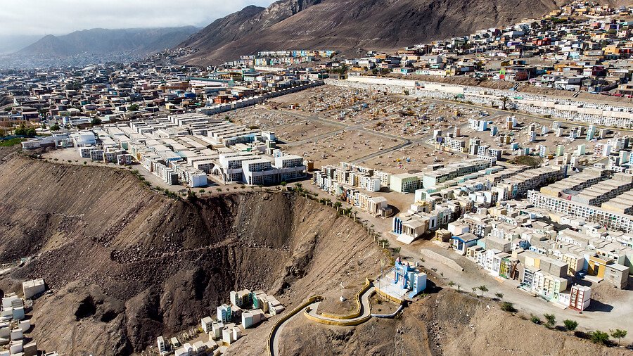 Cementerio de Antofagasta construye más de 90 nuevos nichos por la pandemia