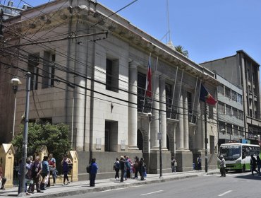 Corte Suprema confirma que el Municipio de Valparaíso deberá pagar millonaria indemnización a mujer accidentada en escalera del cerro Yungay