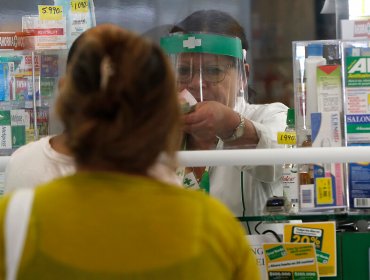 ISP cierra dos farmacias de Santiago por mantener incentivos para vender ciertos medicamentos