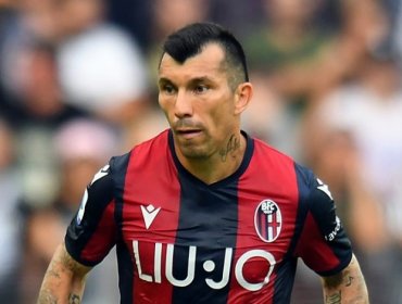 Gary Medel fue titular en dura derrota de Bologna ante Sassuolo por liga italiana