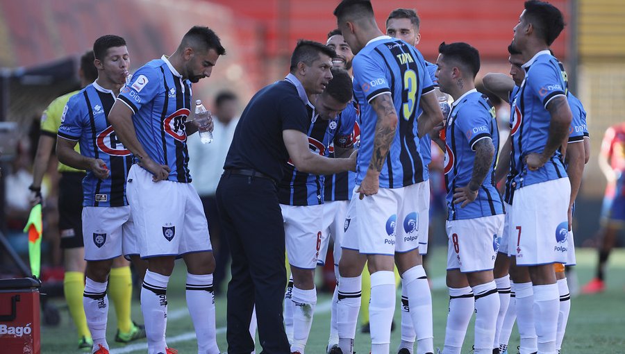 Plantel de Huachipato inició entrenamientos presenciales en un solo grupo