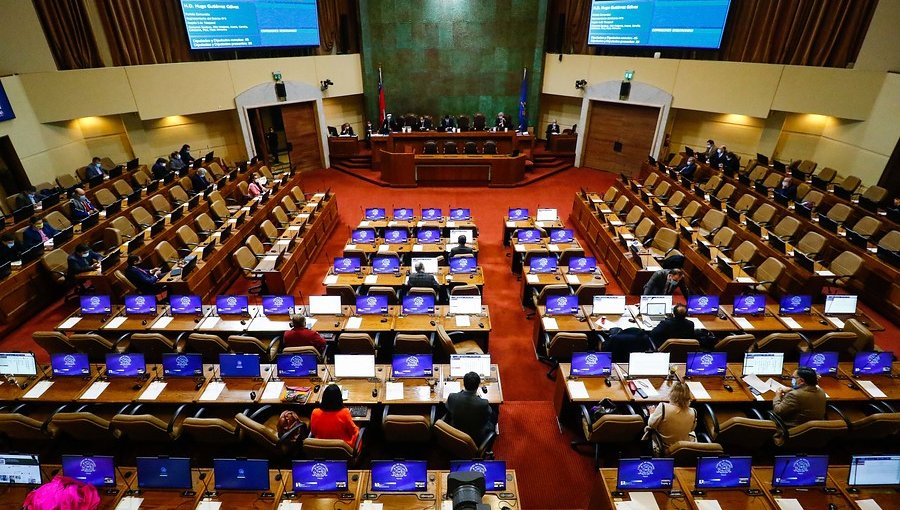 Cámara de Diputados aprueba idea de legislar retiro de hasta el 10% de fondos de las AFP