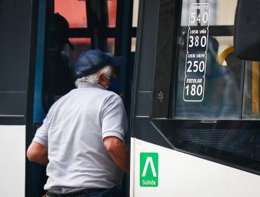 Aprueban en comisión proyecto que busca terminar con discriminación a adultos mayores y personas con discapacidad en el transporte público