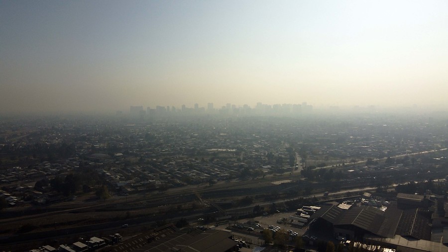 Intendencia decreta Alerta Ambiental para este viernes en la región Metropolitana