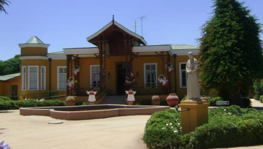 Fallecen por Covid-19 cinco adultos mayores que residían en hogar de Fundación Las Rosas en Quillota