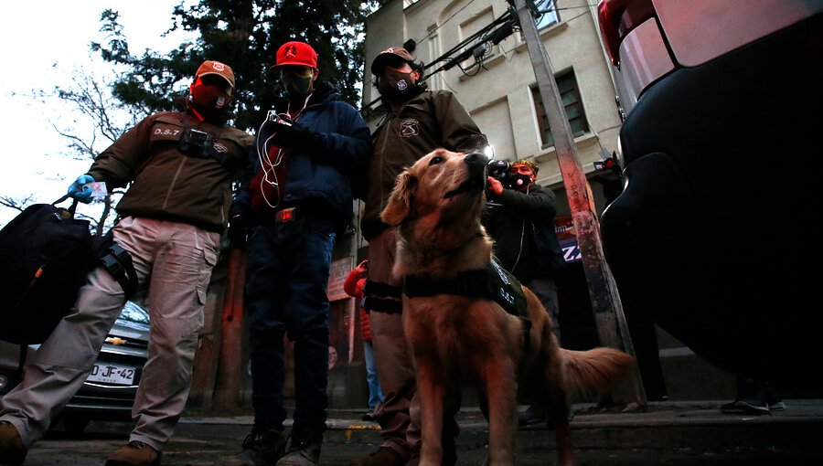 Fiscalización sanitaria en Independencia permite detener a 23 personas en sólo media hora: 21 infringieron cuarentena