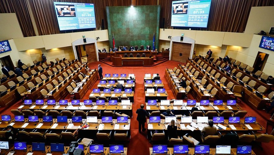 Piden sesión especial para que este sábado se vote proyecto que permite el retiro de fondos de pensiones