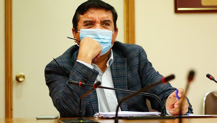 Diputado Velásquez y su voto a favor del veto presidencial: "No se puede ser oposición en todo, cuando los beneficios son para la gente más modesta"