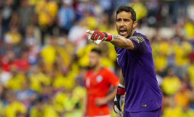 Claudio Bravo se lanzó en picada contra el CDF y pidió "respeto e información real"