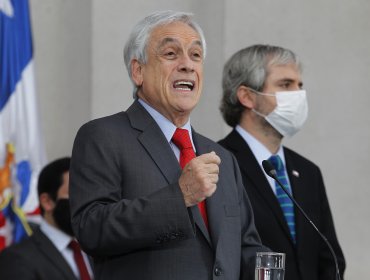 Presidente Piñera destaca mejoría en cifras de Covid-19 pero advierte que "no debemos bajar los brazos"