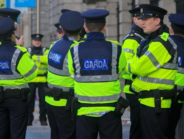 El drama de estudiante chilena que estuvo 10 días detenida en Irlanda por "amenaza" de contagio