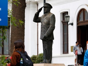 Corte ordena a la Armada entregar al Consejo para la Transparencia la hoja de vida del almirante José Merino