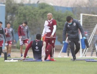 "Chupete" Suazo vivió su primera práctica con plantel de Deportes La Serena