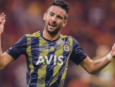 En Argentina aseguran que Mauricio Isla recibió un ultimátum de Boca Juniors