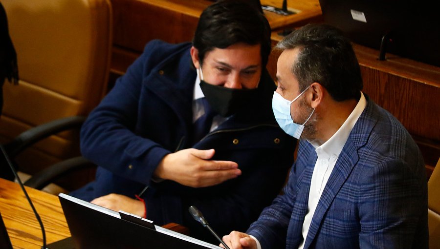 Radiografía de los "díscolos" de Chile Vamos: 8 Diputados RN y 5 UDI votaron a favor del proyecto del 10%