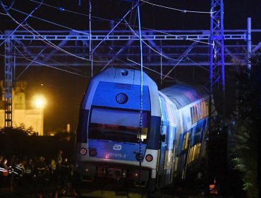 Un muerto y al menos 35 heridos deja colisión de trenes en República Checa