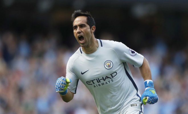 Claudio Bravo celebró ascenso del Leeds United: "Con Don Marcelo Bielsa nada es imposible"