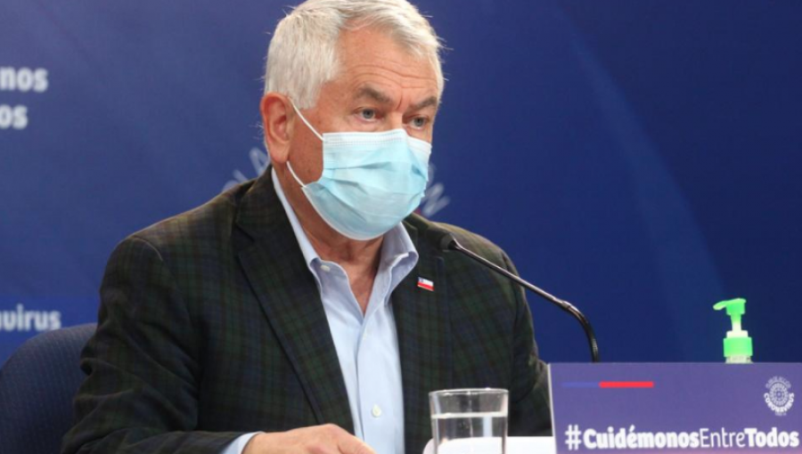 Enrique Paris tras críticas de Jorge Sharp a plan de desconfinamiento: "Parece que no vio la presentación"