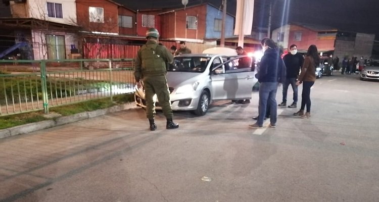 Recuperan en La Pintana vehículo policial que fue robado con chalecos antibalas y otros implementos a bordo