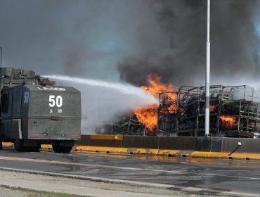 SEC investiga responsabilidades por incendio de camión con cilindros de gas