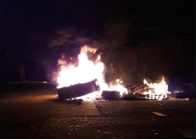 Desórdenes y barricadas en Valparaíso marcan noche previa a votación del retiro del 10% de las AFP