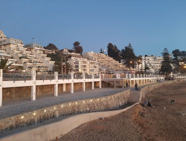 Destacan mejoras estructurales y de acceso en playa Amarilla de Concón