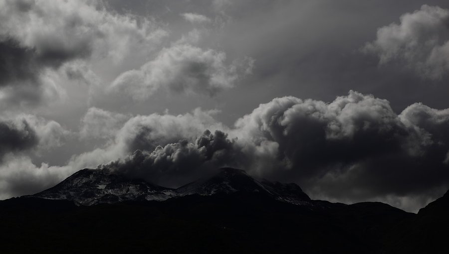 Declaran Alerta Amarilla en volcán Copahue por aumento de sismicidad y emisiones