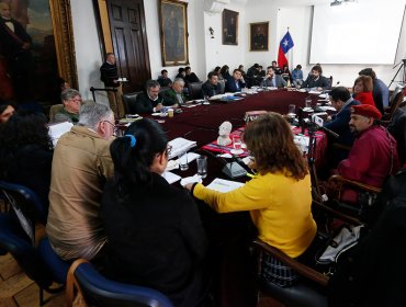 Sesión clave en el Concejo de Valparaíso: ediles buscan la destitución de "mano derecha" de Sharp