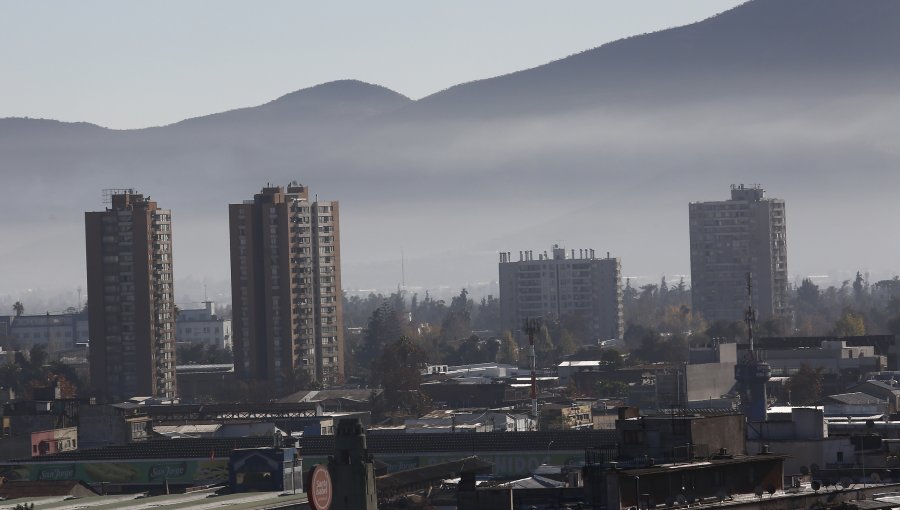 Intendencia decretó para este domingo la tercera pre-emergencia ambiental del año en la Región Metropolitana