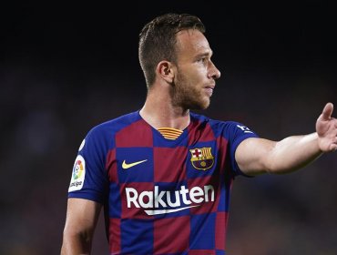 Arthur no se presentó en Barcelona y podría quedarse sin jugar la Champions League