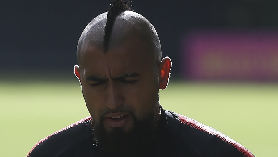 Arturo Vidal se llena de críticas tras realizar "festiva" transmisión en Instagram