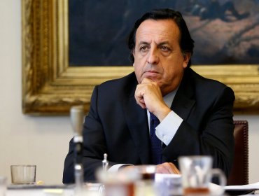 Ministro del Interior advierte que quien se niegue al diálogo "está llevando a Chile a un callejón sin salida"