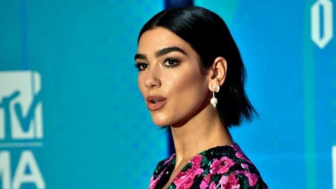 Dua Lipa sorprende y confirma que estrenará colaboración con Madonna