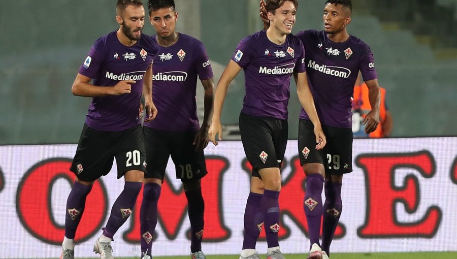 Fiorentina de Pulgar goleó al Bologna de Medel y se quedó con el duelo de chilenos