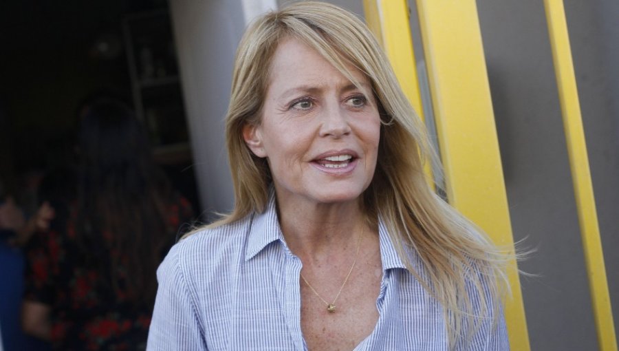 Cecilia Bolocco se define de cara al plebiscito y llama a "sacar fantasmas"