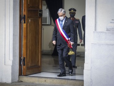 Presidente Piñera y su gabinete se tomaron la tradicional fotografía oficial en la previa a la Cuenta Pública