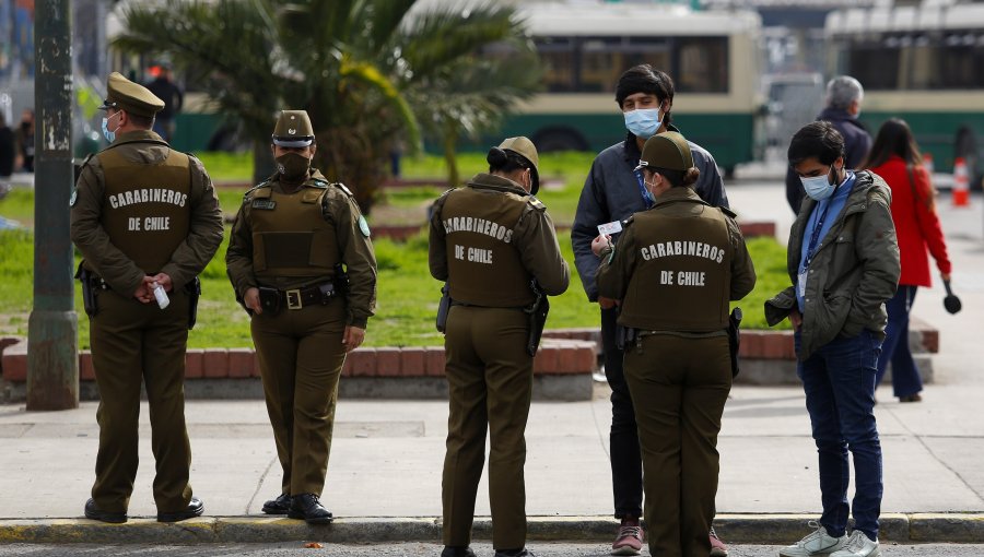 Carabineros reporta 1.537 detenidos y 1.049.225 permisos temporales