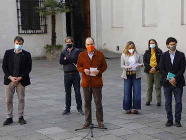 Monckeberg se reúne con diputados de Chile Vamos para potenciar el "nuevo trato"