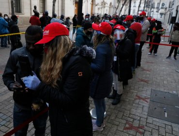 Pese a habilitación de 10 centros presenciales, contribuyentes se volcaron en masa a sucursales de AFP