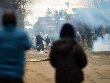 Incendios, desórdenes y enfrentamientos se registraron este lunes en Collipulli