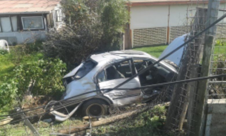 Conductor evadió control y atropelló a Carabinero en Puchuncaví: fue detenido tras chocar contra vivienda