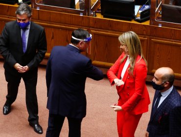 Marcela Sabat y Claudio Alvarado juraron como Senadores de la República