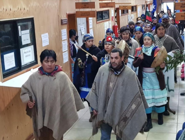 Comuneros mapuche realizan toma de la Municipalidad de Tirúa, en Biobío