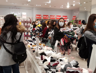 Subsecretaria de Salud Pública tras aglomeración en H&M de Casa Costanera: "Nos parece gravísimo"