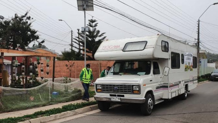 Móvil municipal que apoya en el retiro del 10% de fondos de AFP ha asistido a más de 100 personas en La Cruz