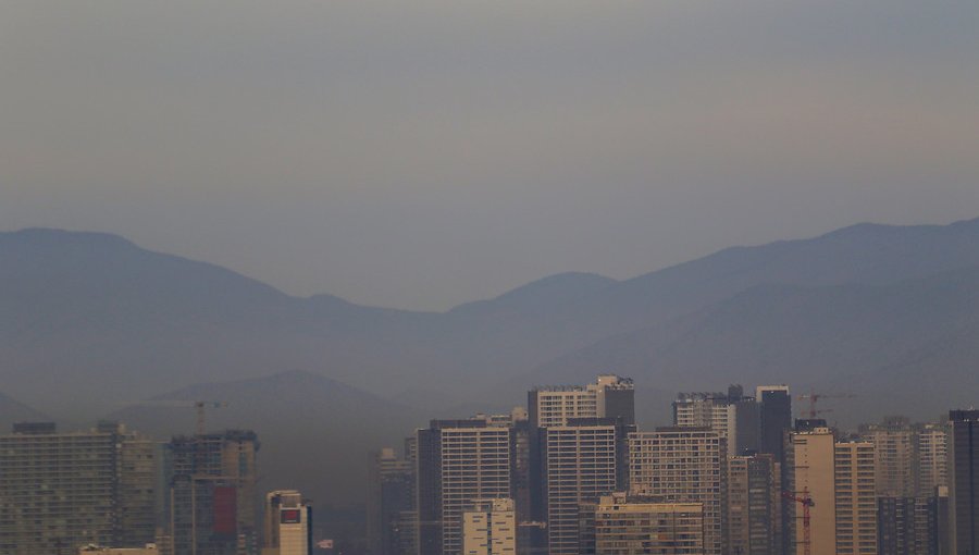 Intendencia decreta Alerta Ambiental para este sábado en la región Metropolitana