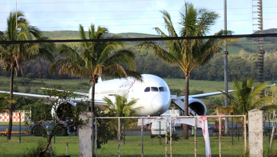 Proponen abrir vuelos desde Rapa Nui a Nueva Zelanda y otros destinos